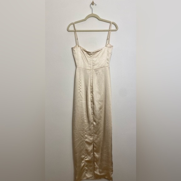 House of CB Costanza Dress Vintage Creamy Maxi Dress - Picture 5 of 10